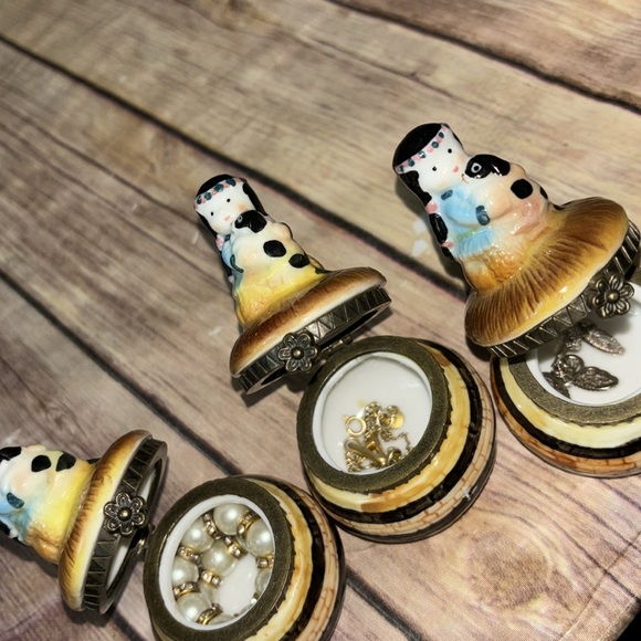 Vintage Trinket Box - Native American Girl with Bunny, Set of 4 - Picture 7 of 10